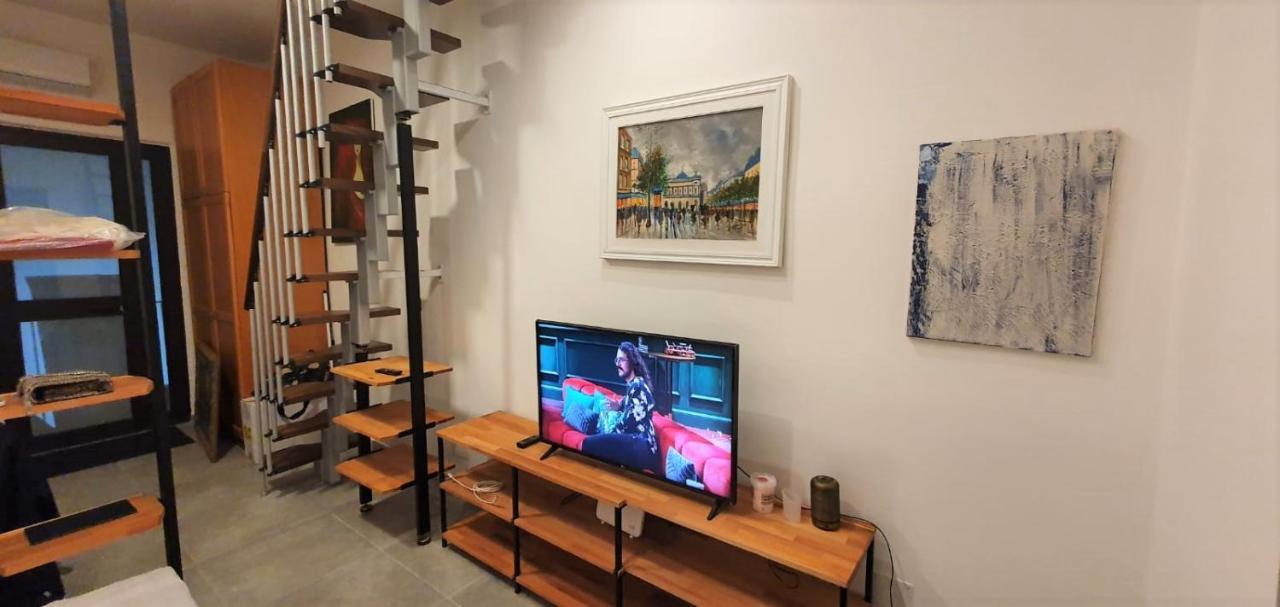 Center Living Apartment Катанія Екстер'єр фото