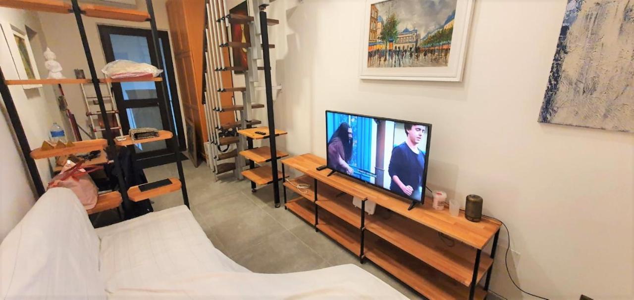 Center Living Apartment Катанія Екстер'єр фото