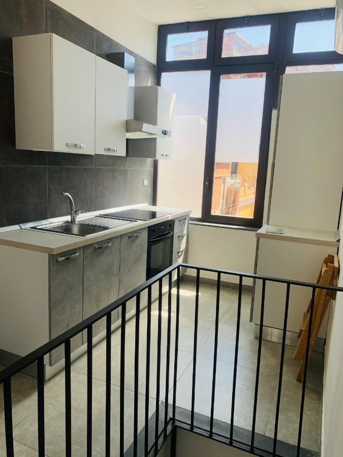 Center Living Apartment Катанія Екстер'єр фото
