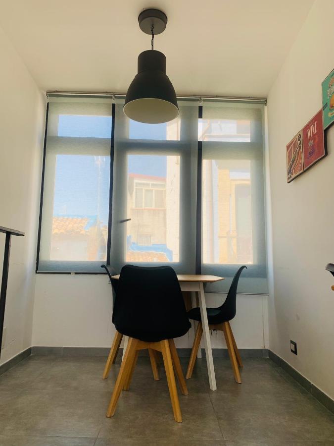 Center Living Apartment Катанія Екстер'єр фото