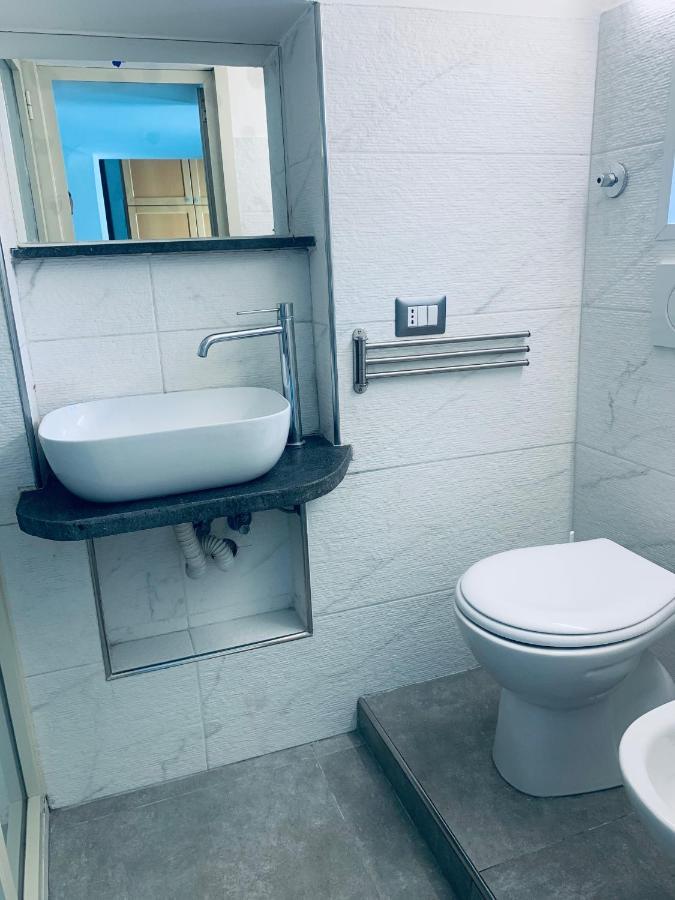 Center Living Apartment Катанія Екстер'єр фото