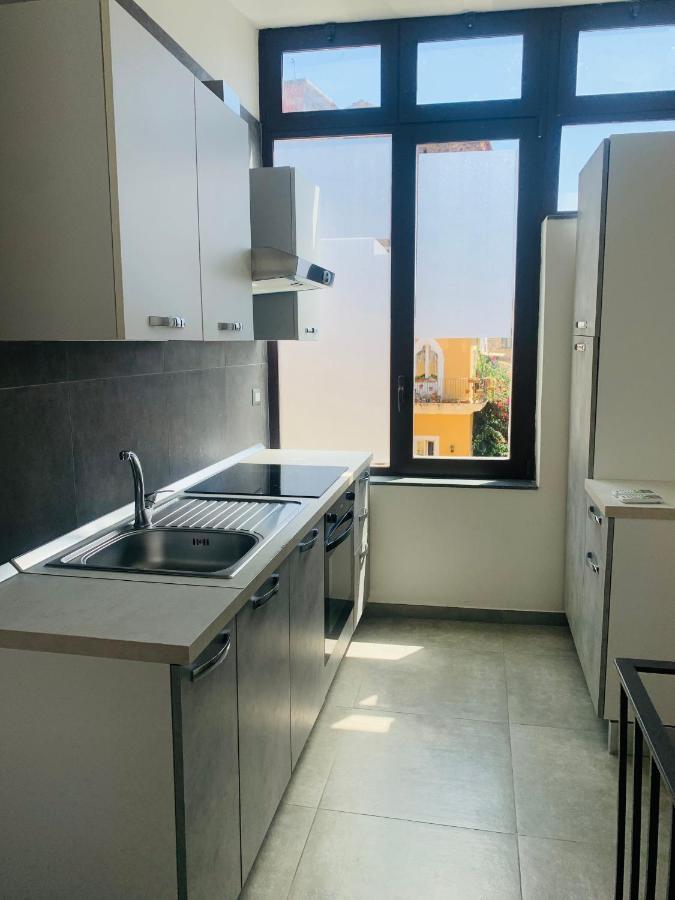 Center Living Apartment Катанія Екстер'єр фото